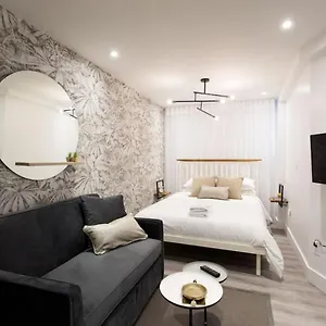 6768 - 102 Cozy And Fresh Mini With Kitchen By Denstays Montréal